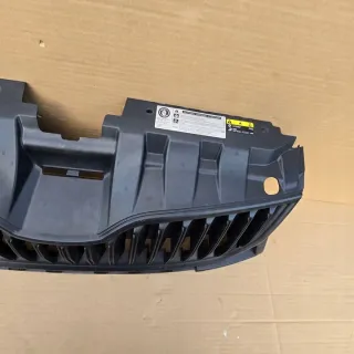 6V0853653A Решетка радиатора Skoda Fabia 3 Арт e11776759, вид 3