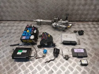 39104-27300 91110-2E001 91210-2E000 Блок управления двигателем Hyundai Tucson 1 Арт e11769752, вид 1