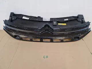 9812063477 Решетка радиатора Citroen C3 3 Арт e11752956, вид 1