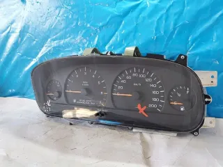 TN2574102260 Щиток приборов (приборная панель) Chrysler Voyager 3 Арт e11752884, вид 3