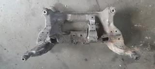 473546 Балка подвески передняя (подрамник) Nissan X-Trail T30 Арт e11751727, вид 1