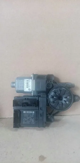 1K0959702AR 1K0959792N Моторчик стеклоподъемника Volkswagen Passat B6 Арт e11743331, вид 1