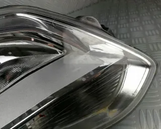 2010-2014 BM51-13W029 BM51-13D154 Фара правая Ford Focus 3 Арт e11737698, вид 4