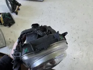 7317252 Фара противотуманная правая BMW X5 F15 Арт e11735939, вид 4