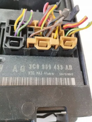 3C0959433AB Блок предохранителей Volkswagen Passat B6 Арт e11734513, вид 3