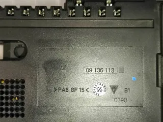09136113 502508452 Блок предохранителей Opel Astra G Арт e11734284, вид 3