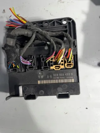3C0959433K Блок предохранителей Volkswagen Passat B6 Арт e11721384, вид 1