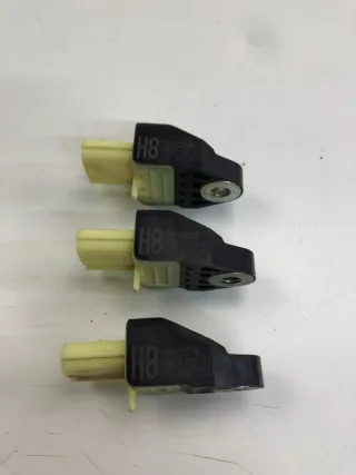 89831-02140 Датчик удара Toyota Yaris 3 Арт e11714626, вид 2