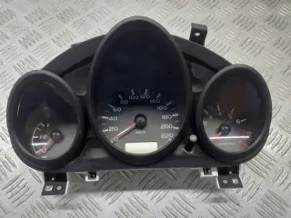 MM0038001 Щиток приборов (приборная панель) Mitsubishi Colt 6 Арт e11705461, вид 1