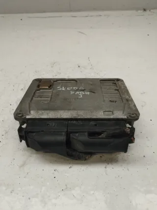 03E906033F Блок управления двигателем Skoda Fabia 1 Арт e11703152, вид 9