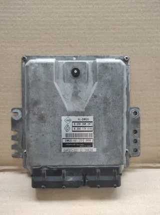 8200296267 8200175016 Блок управления двигателем Renault Espace 4 Арт e11702538, вид 1