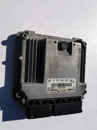 0281016735 55574973 Блок управления двигателем Opel Astra J Арт e11701373, вид 4