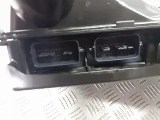 100140-9361 Блок управления двигателем Mazda 3 BK Арт e11700209, вид 2