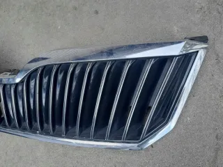3T0853668B SKODA3T0853668B Решетка радиатора Skoda Superb 2 Арт e11686474, вид 3