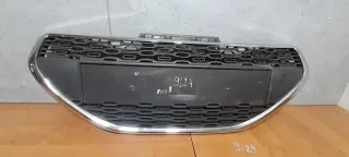 9672794377 9676232977 MIA12684 Решетка радиатора Peugeot 208 Арт e11686221, вид 1