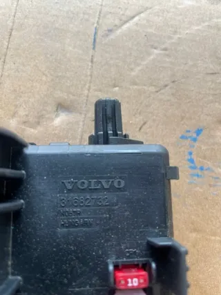31682732 Блок предохранителей Volvo XC60 2 Арт e11672515, вид 2