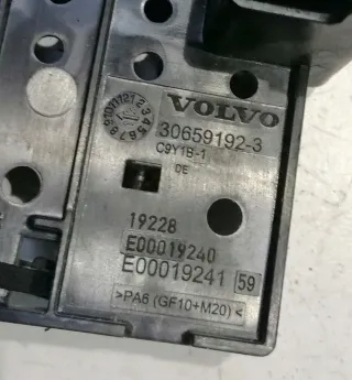 30659192-3 Блок предохранителей Volvo V40 2 Арт e11672472, вид 2