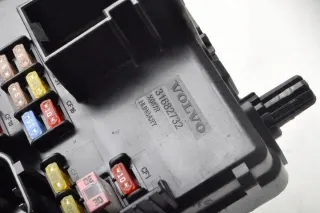 31682732 Блок предохранителей Volvo S90 2 Арт e11672463, вид 3