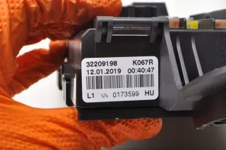 32209198 Блок предохранителей Volvo S60 3 Арт e11672396, вид 10