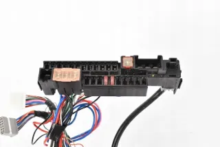 8266647610 82666-47610 Блок предохранителей Toyota Prius 4 Арт e11672156, вид 5