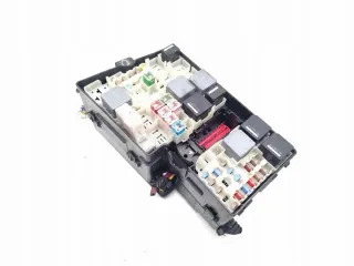 GV4T-14K733-YLA Блок предохранителей Ford Kuga 2 Арт e11668877, вид 2