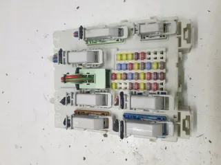 DV6T-14A073-FK Блок предохранителей Ford Kuga 2 Арт e11668875, вид 1