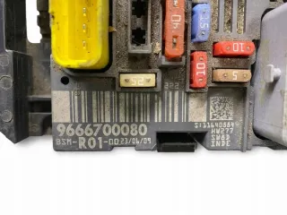 9666700080 Блок предохранителей Citroen C4 1 Арт e11668385, вид 6