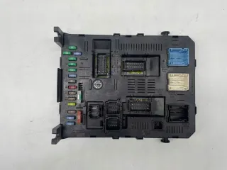 9660105980 Блок предохранителей Citroen C4 1 Арт e11668327, вид 3