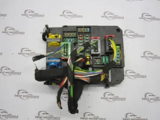 A2C32427600 Блок предохранителей Citroen C4 2 Арт e11668312, вид 1