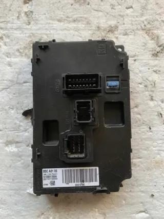  S120017004L S120017004l Блок предохранителей Citroen Berlingo 2  Арт e11668170, вид 1