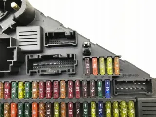 6906618 Блок предохранителей BMW 5 E60/E61 Арт e11667907, вид 6