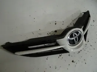 53114-02260 Решетка радиатора Toyota Auris 2 Арт e11662982, вид 1
