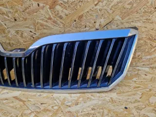 3T0853668B Решетка радиатора Skoda Superb 2 Арт e11662884, вид 3