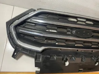GN15-17B968-EW Решетка радиатора Ford EcoSport Арт e11661323, вид 3
