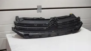 9812063477 Решетка радиатора Citroen C3 3 Арт e11661179, вид 1