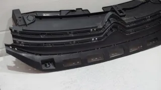9812063477 Решетка радиатора Citroen C3 3 Арт e11661179, вид 2
