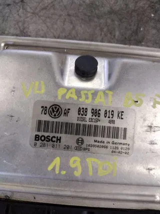 038906019KE Блок управления двигателем Volkswagen Passat B5 Арт e11655268, вид 5