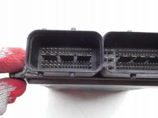 03L906023QH Блок управления двигателем Seat Toledo 4 Арт e11631644, вид 3