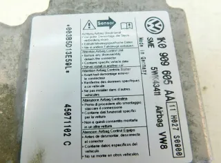 1K0909605AA Блок предохранителей Skoda Octavia A5 Арт e11588570, вид 3