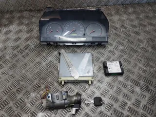 P01270297 0281001592 9168386 8626327 9459800 9166196 Блок управления двигателем Volvo V70 1 Арт e11586283, вид 1
