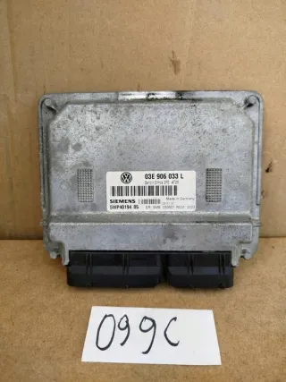 03E906033L Блок управления двигателем Volkswagen Polo 5 Арт e11586122, вид 1
