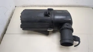 7505329 Корпус воздушного фильтра Land Rover Range Rover 3 Арт 20235552