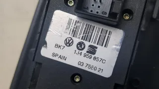 1J4959857C Кнопка стеклоподъемника переднего правого Skoda Octavia A4 Арт 20175414, вид 3