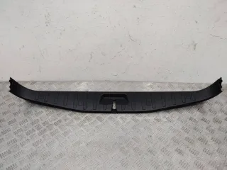 7049045 Накладка внутренняя на заднюю панель кузова BMW X3 E83 Арт 110303, вид 1