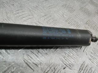 A1647400445 Амортизатор крышки багажника (3-5 двери) Mercedes ML W164 Арт 110016, вид 2