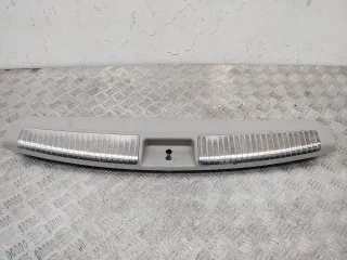A1646900987 Накладка внутренняя на заднюю панель кузова Mercedes ML W164 Арт 107917, вид 1