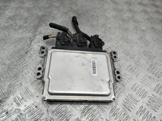 237101989R Блок управления двигателем Renault Clio 3 Арт 107283, вид 3