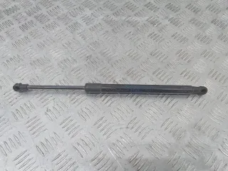 7304556 Амортизатор крышки багажника (3-5 двери) BMW 2 F22/F23 Арт 104759