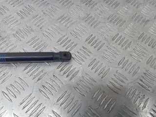 A1769800264 Амортизатор крышки багажника (3-5 двери) правый Mercedes A W176 Арт 101670, вид 4