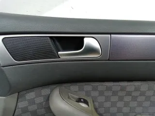  Ручка внутренняя передняя правая Audi A6 C5 (S6,RS6) Арт 94892